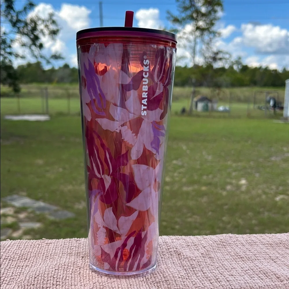 Starbucks 24 oz Venti Acrylic Tumbler With Lid and Straw Pink Floral Twist 2021
